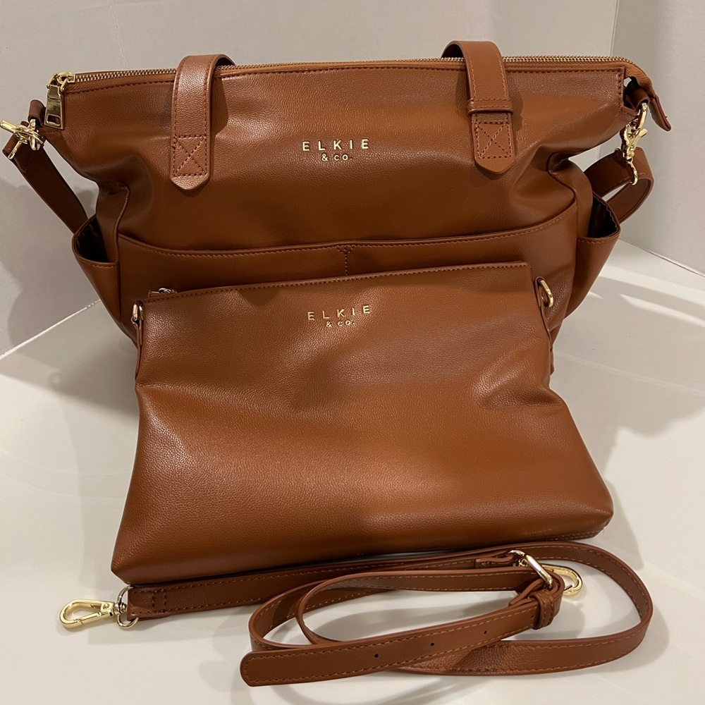 Elkie & co. The Aberdeen Diaper Bag in color saddle